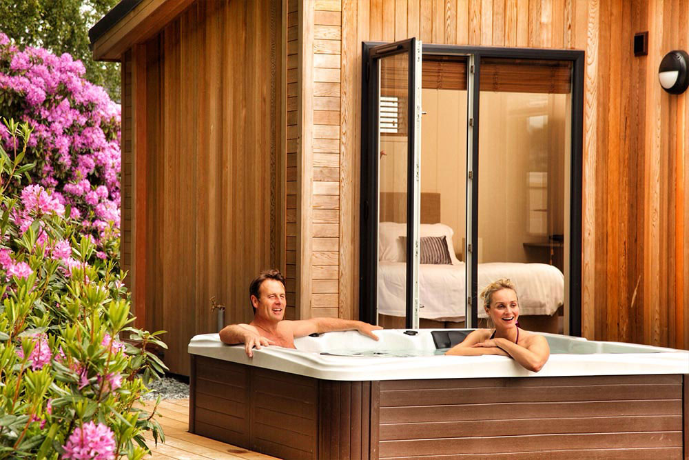 luxury lodges with hot tubs