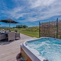 luxury lodges with hot tubs