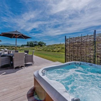 luxury lodges with hot tubs